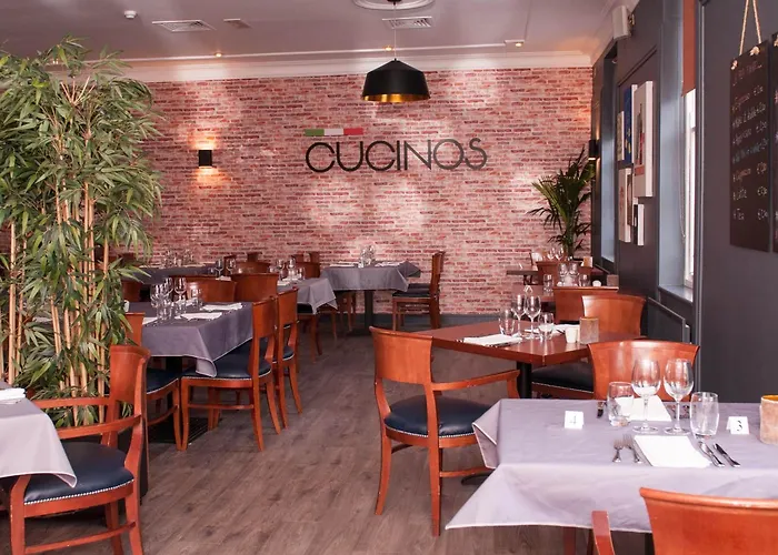 Marine Hotel