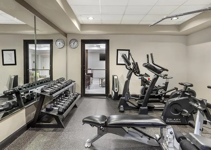 Best Western Plus Heritage Inn Houston