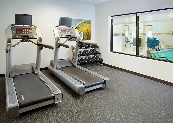 Courtyard By Marriott Richmond Airport
