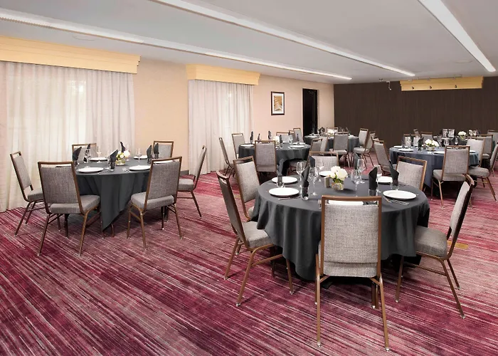 Courtyard By Marriott Portland Hillsboro