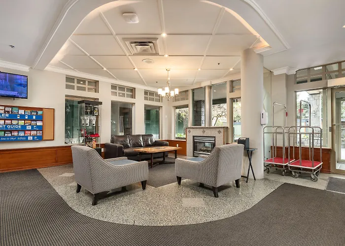 Pinnacle Hotel Whistler
