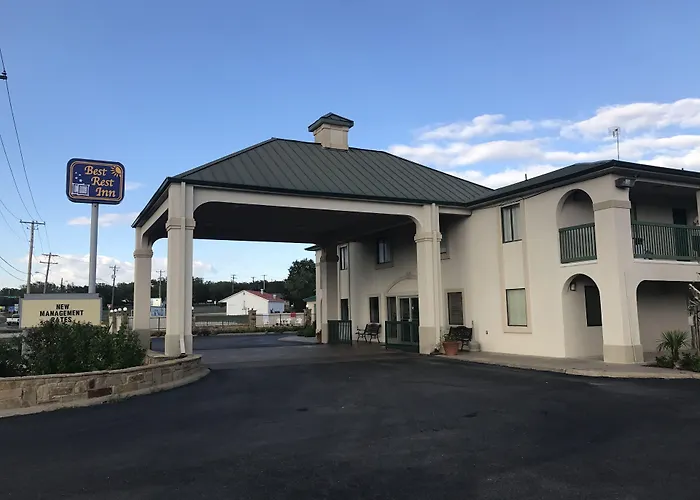 Quality Inn Three Rivers