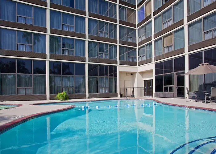 Wyndham Houston Hobby Airport