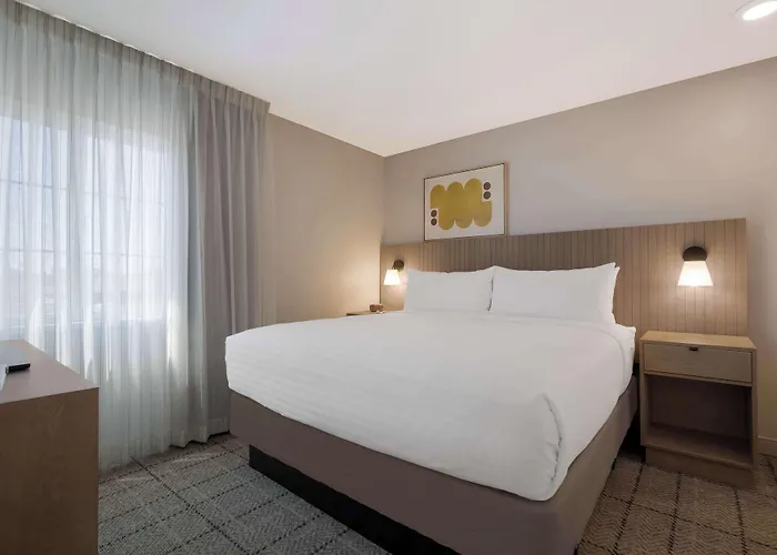 Sonesta Simply Suites Irvine East Foothill
