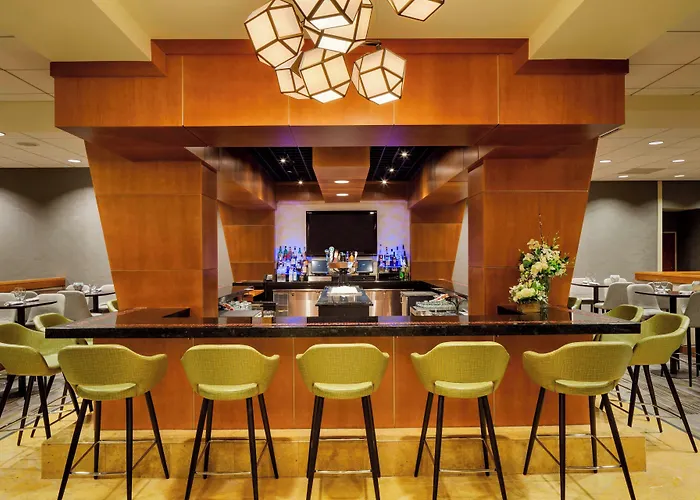 Courtyard By Marriott Boston Logan Airport