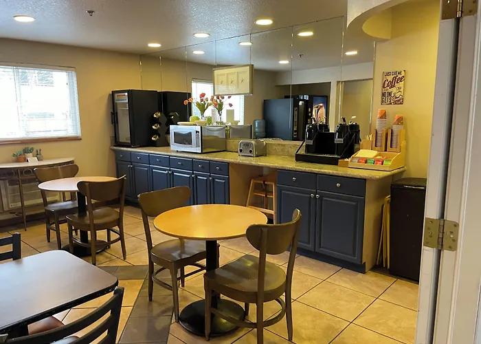 Americas Best Value Inn Lynnwood