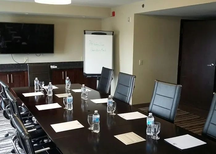 Holiday Inn Harrisburg East By Ihg