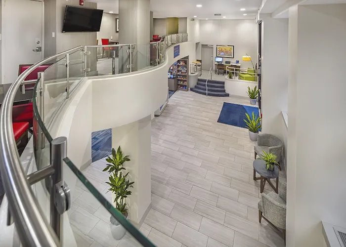 Holiday Inn Express & Suites - Atlanta Downtown By Ihg