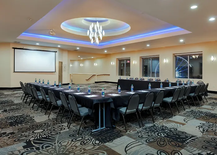 Holiday Inn Express & Suites - Atlanta Downtown By Ihg