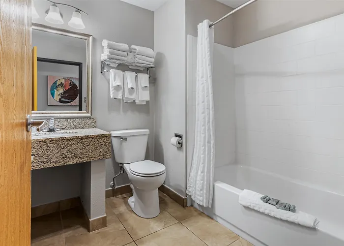 Best Western Ambassador Inn&Suites
