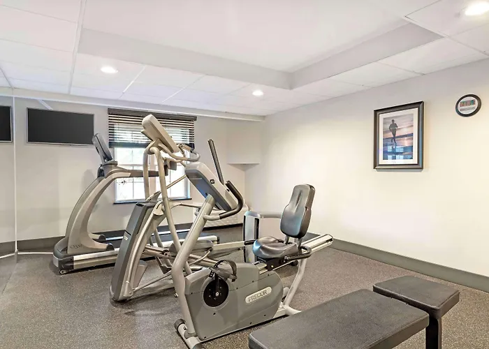 Best Western Hartford Hotel And Suites
