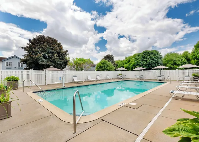 Best Western Hartford Hotel And Suites