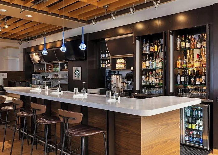 Courtyard By Marriott Baldwin Park