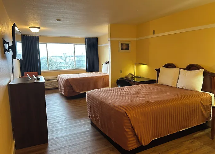 Marina Inn Des Moines / Seatac