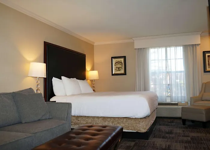 Wingate By Wyndham Bellingham Heritage Inn