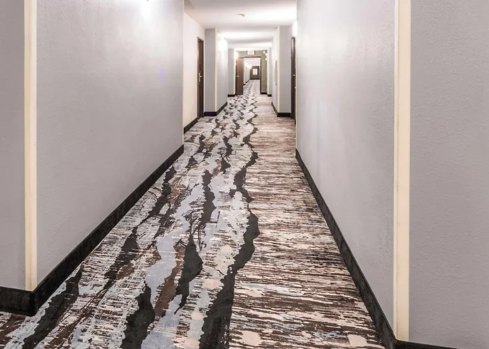 Quality Inn & Suites Danville East