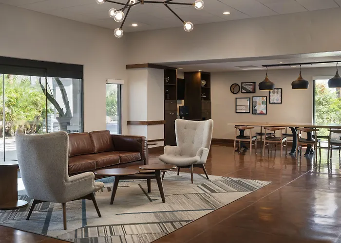 Four Points By Sheraton Tucson Airport