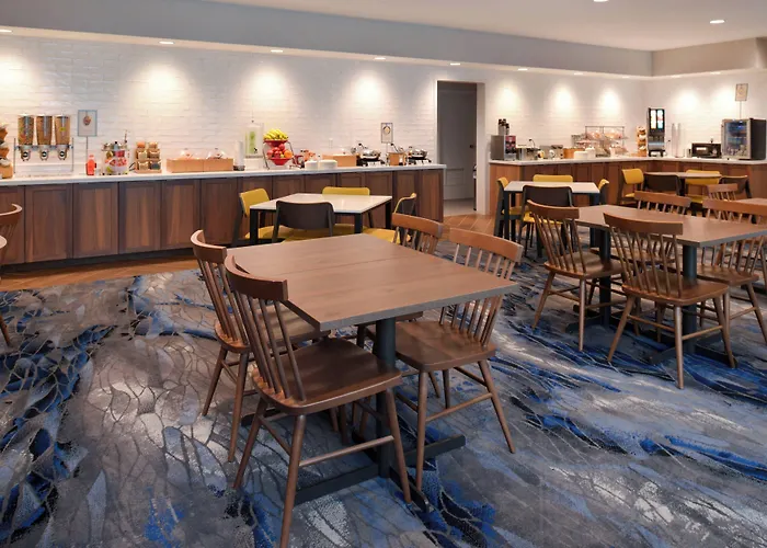 Fairfield Inn Arlington Near Six Flags