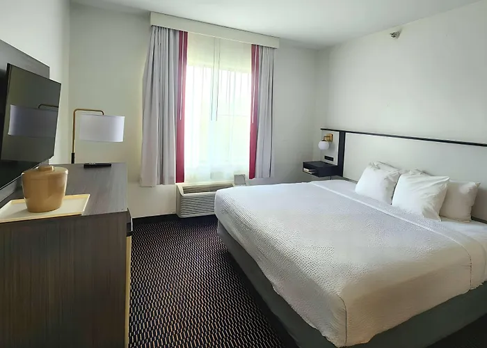 Ramada By Wyndham Columbia