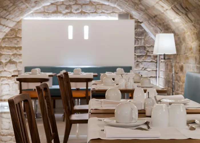 Hotel Jardin De Cluny