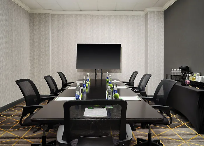 Holiday Inn Boston - Dedham Hotel & Conference Center By Ihg