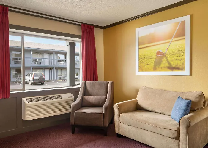 Days Inn By Wyndham Bend