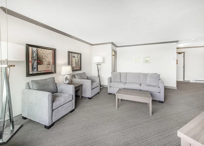 Victoria Regent Waterfront Hotel & Suites