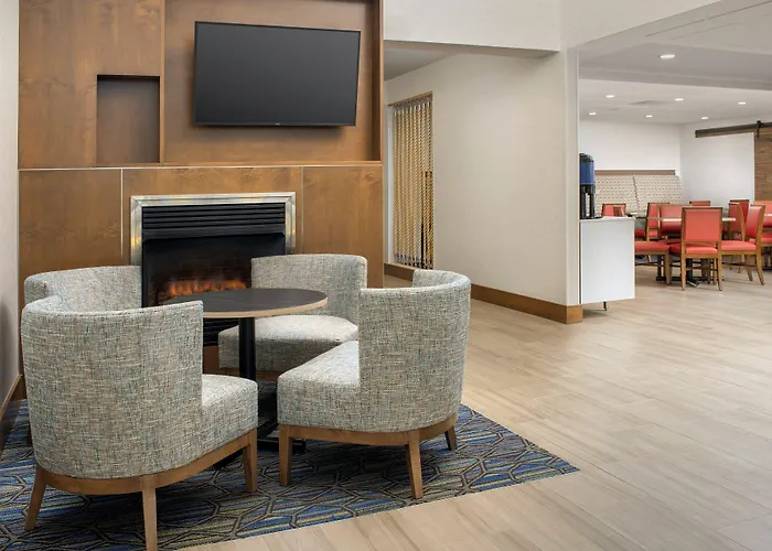 Holiday Inn Express & Suites Annapolis By Ihg