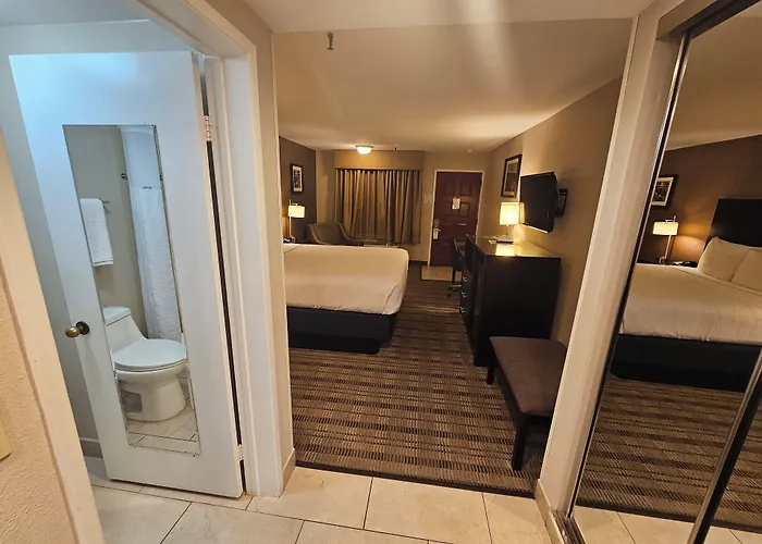 Best Western Pasadena Royale Inn&Suites