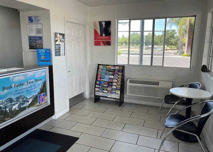 Motel 6-Visalia, Ca