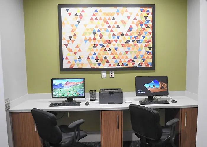Holiday Inn Express & Suites - Valdosta By Ihg