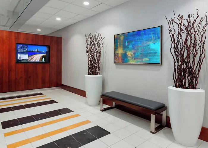 Courtyard By Marriott Boston Cambridge