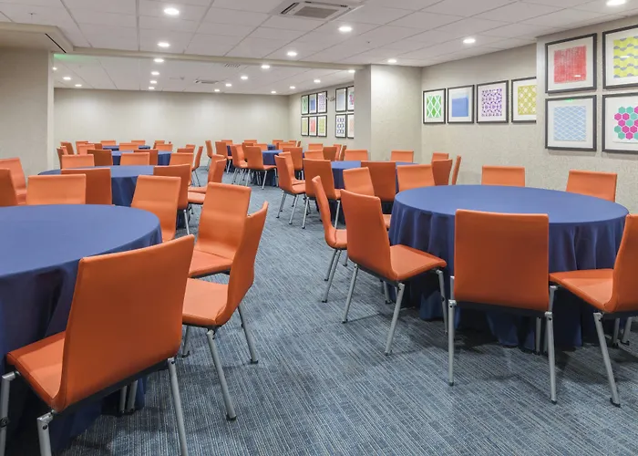 Holiday Inn Express Southington By Ihg