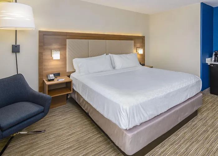 Holiday Inn Express Southington By Ihg