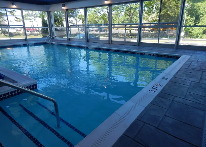 Holiday Inn Express Milford By Ihg