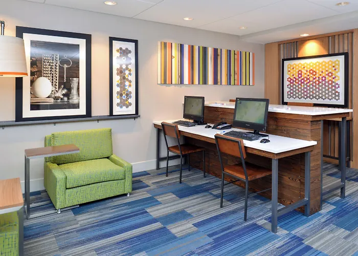Holiday Inn Express Rochester - University Area By Ihg