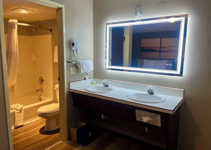 Days Inn By Wyndham Seatac Airport