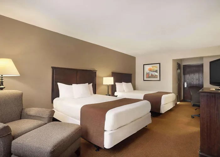 Baymont By Wyndham Kansas City Ku Medical Center
