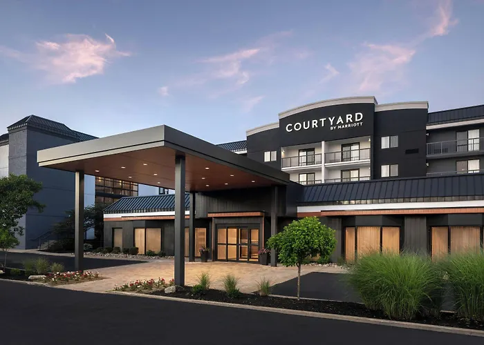 Courtyard Cleveland Beachwood