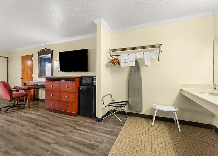 America'S Best Value Inn And Suites