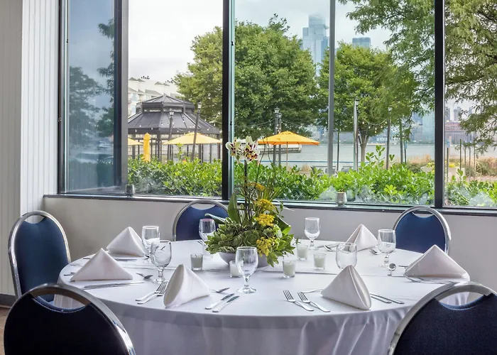 Sheraton Lincoln Harbor Hotel