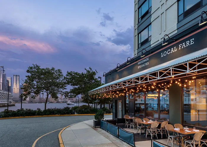 Sheraton Lincoln Harbor Hotel