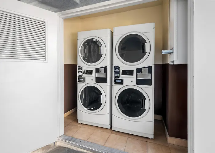 Surestay Hotel By Best Western Santa Monica