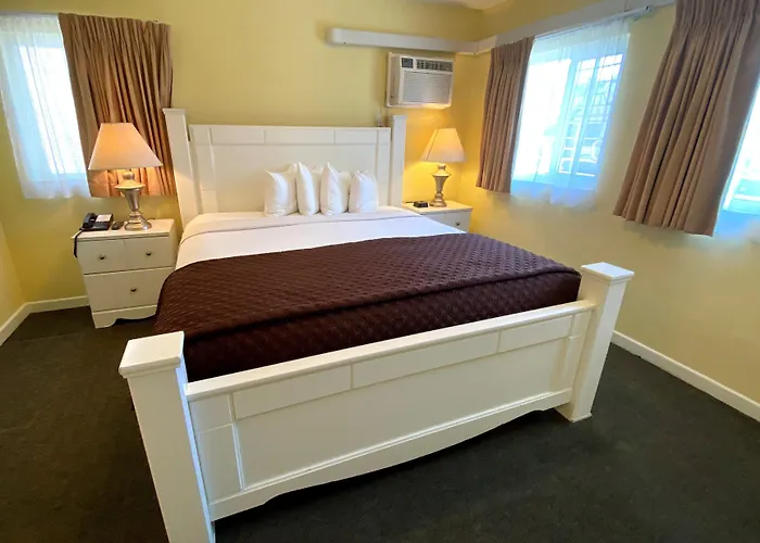 Hollywood Celebrity Hotel