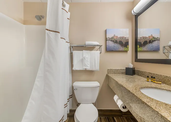Best Western Plus Waltham Boston