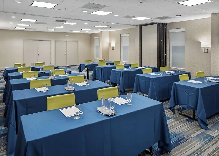 Holiday Inn Express Atlanta Airport-College Park By Ihg