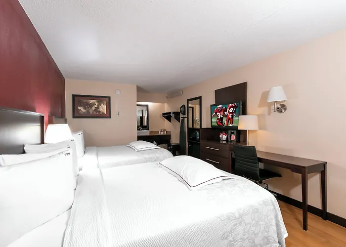 Red Roof Inn Plus+ Statesville