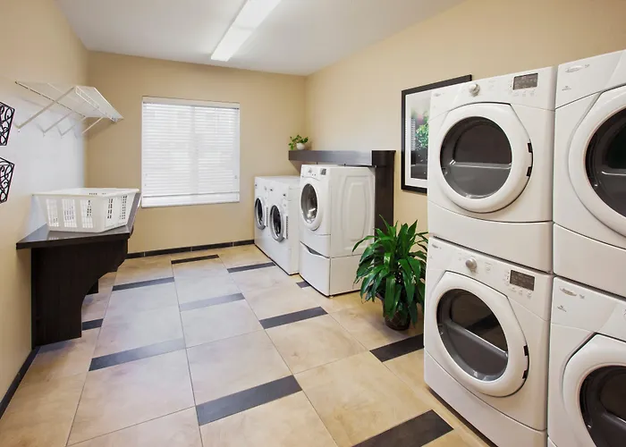 Candlewood Suites Lenexa - Overland Park Area By Ihg