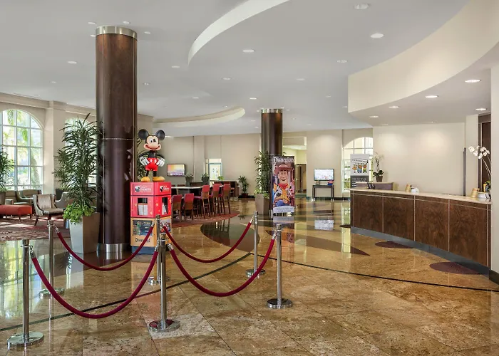 Desert Palms Hotel & Suites Anaheim Resort