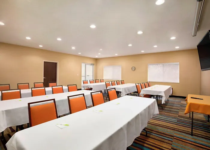 Fairfield Inn & Suites By Marriott Quincy